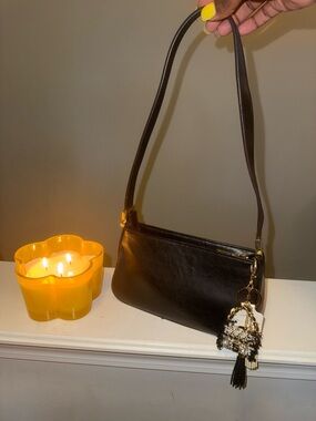 Vintage Mondani Shoulder Bag w/ Charm